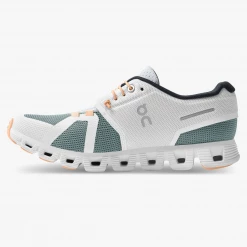 On Running Women's Cloud 5 Push Shoes - White / Cobble