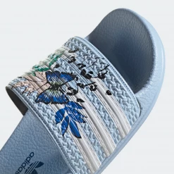 Kids' Adidas Kid's Adilette Slides - Clear Sky / Cloud White