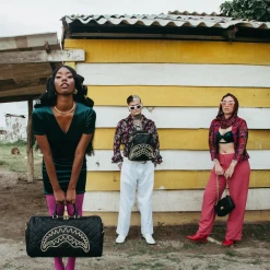 SPRAY GROUND Sprayground Noir Quilt Gold Chain Shark Duffle Bag - Black / Gold