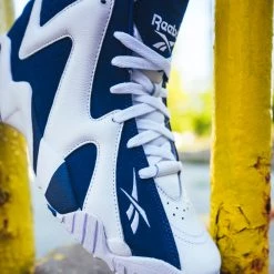 Reebok Men's Kamikaze II Basketball Shoes - Ftwr White / Batik Blue