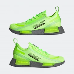 ADIDAS Adids Men's NMD R1 Spectoo Shoes - Signal Green / Grey Six / Grey Four
