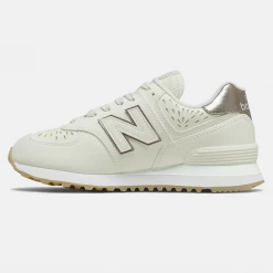 New Balance Women's 574 Shoes - Sea Salt / Light Gold Metallic