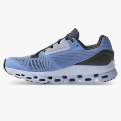 On Running Women's Cloudstratus Shoes - Azure Marina / Magnet