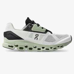 On Running Men's Cloudstratrus Shoes - White / Black