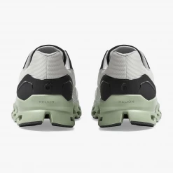 On Running Men's Cloudstratrus Shoes - White / Black