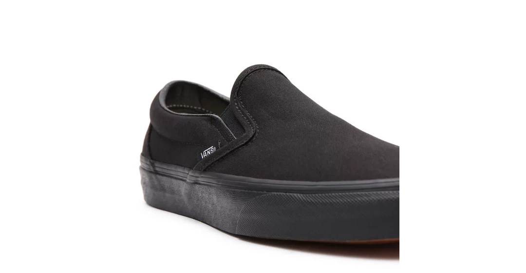 Vans Unisex Classic Slip On Shoes - All Black
