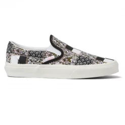 Vans Unisex Patchwork Floral Classic Slip On Shoes - Multi / Marshmallow