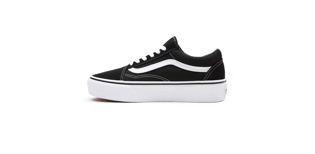 Vans Unisex Platform Old Skool Shoes - Black / White