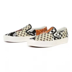 Vans Unisex Tiger Patchwork Classic Slip On Shoes - Black / True White