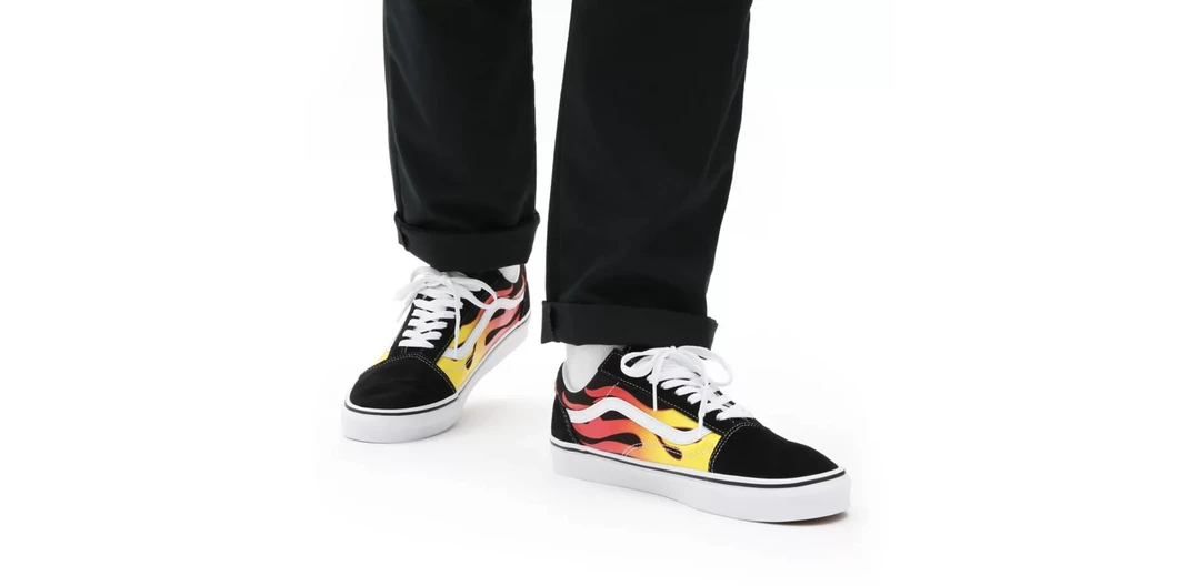 Vans Unisex Flame Old Skool Shoes - Black / True White