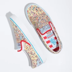 Vans Unisex Where's Waldo Classic Slip On Shoes - Find Steve / Beach