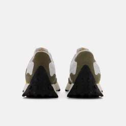 New Balance Men's 327 Shoes - White / Varsity Gold