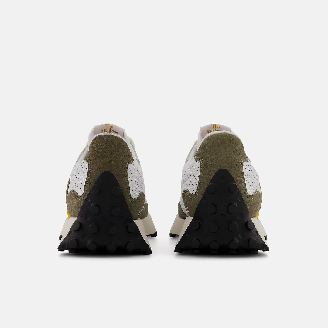 New Balance Men's 327 Shoes - White / Varsity Gold