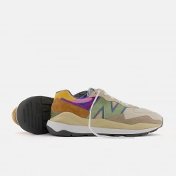 New Balance Men's 57/40 Shoes - Calm Taupe / Vibrant Apricot