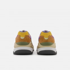 New Balance Men's 57/40 Shoes - Calm Taupe / Vibrant Apricot
