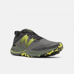 New Balance Men's DynaSoft Nitrel V4 Shoes - Magnet / Norway Spruce